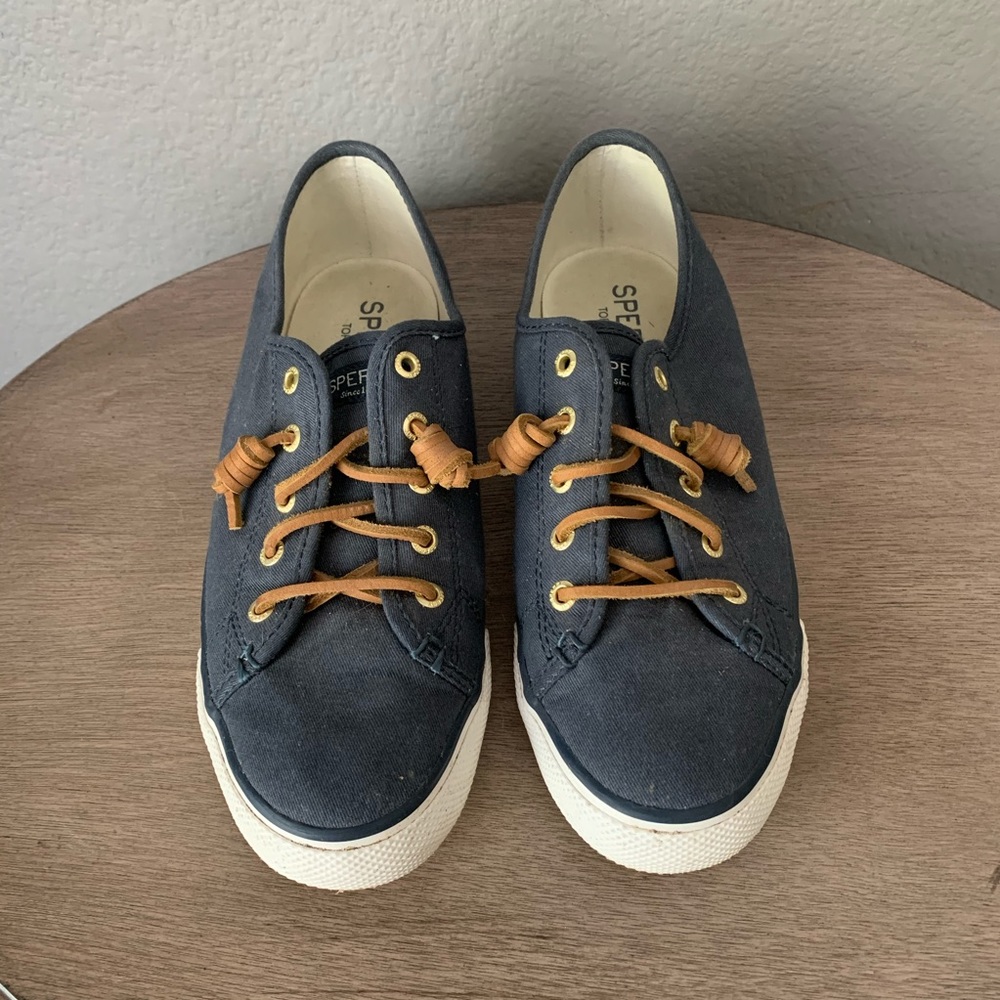 Navy Sperry’s w/ Tan Laces
